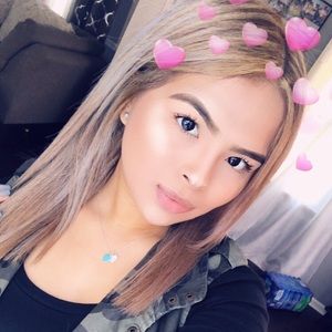 Meet your Posher, Yennelly